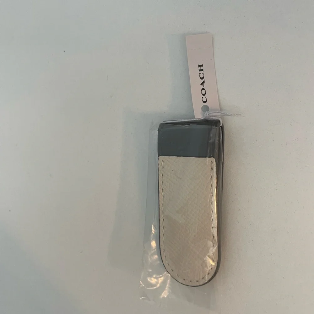 NWT Coach Men’s Money Clip